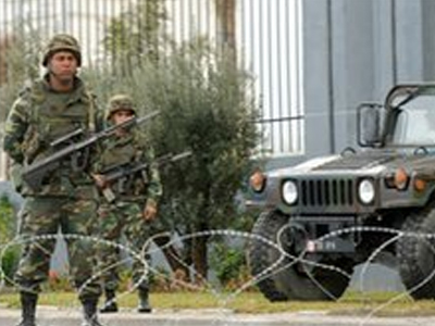 Τυνησία: Απαγόρευση κυκλοφορίας τη νύχτα