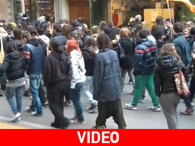 Στους δρόμους οι Ιταλοί φοιτητές