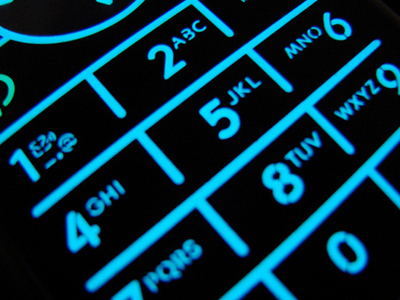 Τέλος τα κινητά τηλέφωνα για τους δημοσίους υπαλλήλους!