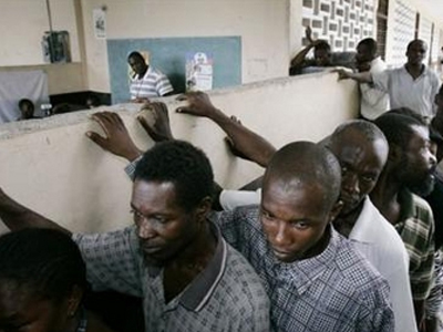 «Φάρσα» οι εκλογές στην Αϊτή «Φάρσα» οι εκλογές στην Αϊτή