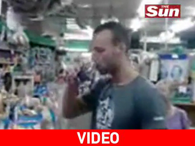 Ο Αϊνστάιν, ο Γουόρχολ, το Facebook και… ένα χρυσόψαρο Ο Αϊνστάιν, ο Γουόρχολ, το Facebook και… ένα χρυσόψαρο