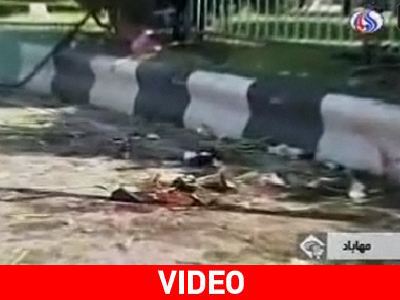 Η στιγμή της έκρηξης στην παρέλαση στο Ιράν Η στιγμή της έκρηξης στην παρέλαση στο Ιράν