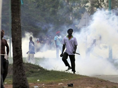 Νέα αιματηρά επεισόδια στο Αμπιτζάν Νέα αιματηρά επεισόδια στο Αμπιτζάν