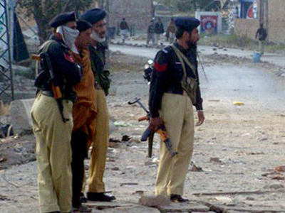 Χειροβομβίδα στο κέντρο της Πεσαβάρ Χειροβομβίδα στο κέντρο της Πεσαβάρ