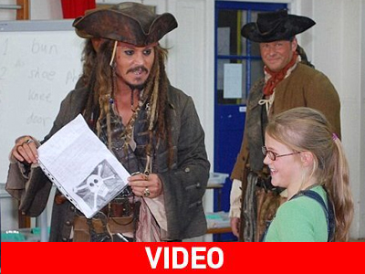 Ο «Jack Sparrow» έκανε έκπληξη σε μαθήτρια δημοτικού