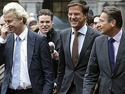 Κυβέρνηση με τη στήριξη του ακροδεξιού Geert Wilders Κυβέρνηση με τη στήριξη του ακροδεξιού Geert Wilders