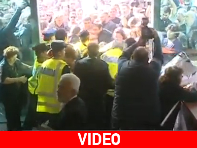 Κύπρος: Ένταση και επεισόδια στο υπ. Οικονομικών και τη Βουλή