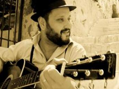 Ο Νικόλας Αδέσποτος στην Αυλαία