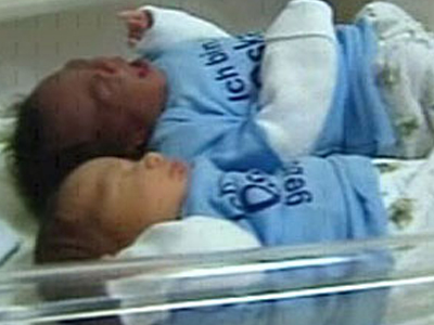 Δίδυμα από διαφορετικούς πατεράδες