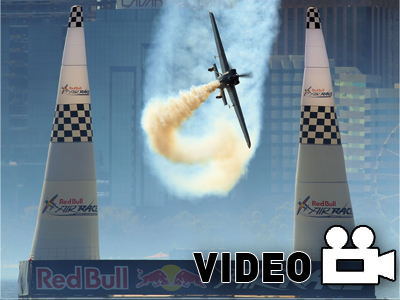 Αερομαχία μπροστά σε 140.000 θεατές