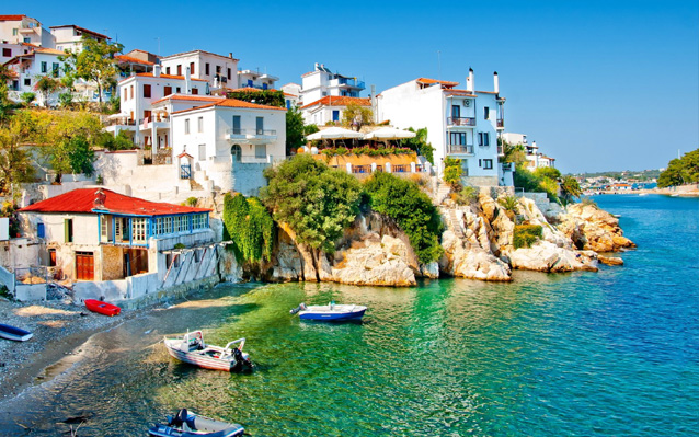 Ρώσοι δημοσιογράφοι για μία εβδομάδα στις Σποράδες