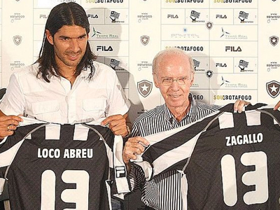 Aνανέωσε με την Μποταφόγκο ο Αμπρέου