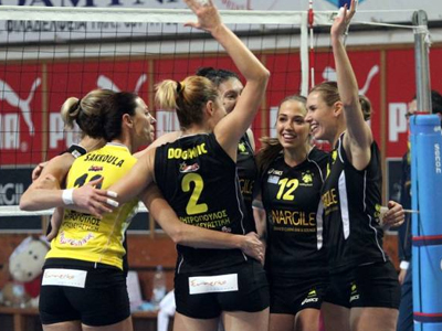 Βόλεϊ: Νίκησε και εξασφάλισε την πρωτιά η ΑΕΚ