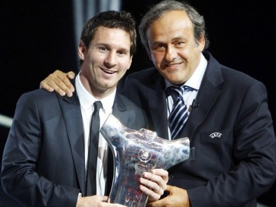 Πλατινί: «Η Χρυσή Μπάλα στον Μέσι»