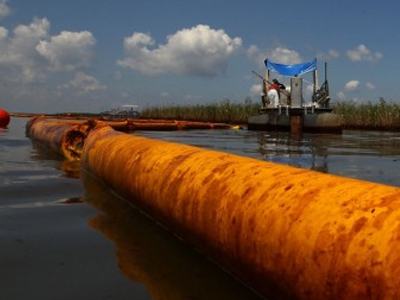 Προσωρινή παύση εργασιών στον Κόλπο του Μεξικού