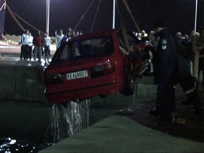 Αυτοκίνητο χωρίς επιβάτες βρέθηκε στη θάλασσα