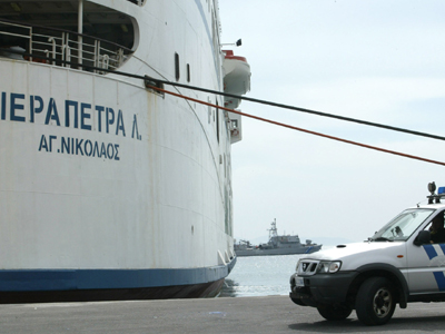 Μεταγωγή μεταναστών με επιβατηγό πλοίο