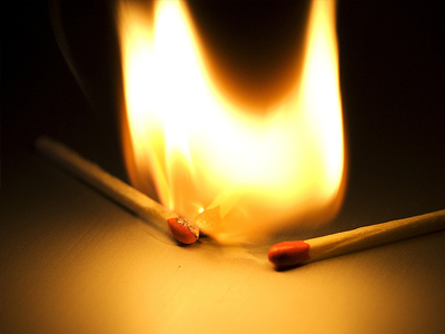 Συνέλαβαν εμπρηστή επ΄ αυτοφόρω