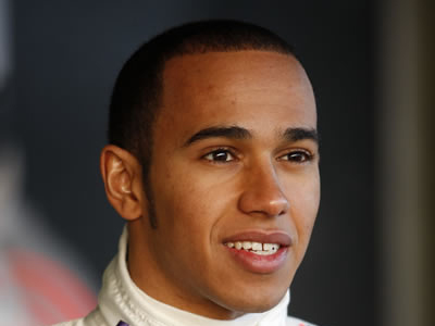 Ενθουσιασμένος ο Hamilton που θα αντιμετωπίσει τον Schumacher!