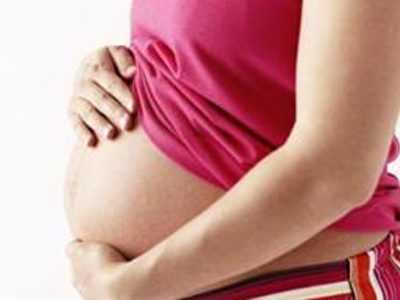 Ζωντανό το βρέφος που πήραν από την κοιλιά της δολοφονημένης μητέρας του