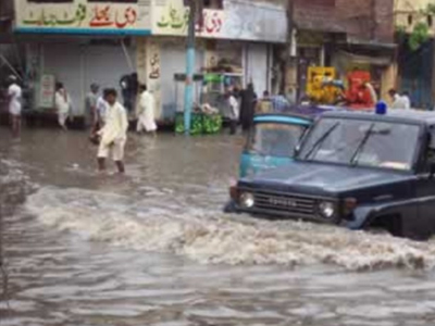 Δεκάδες νεκροί από τους μουσώνες στο Πακιστάν