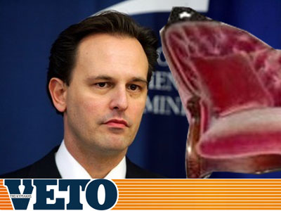 Το κατσουφιασμένο πρόσωπο της διπλωματίας