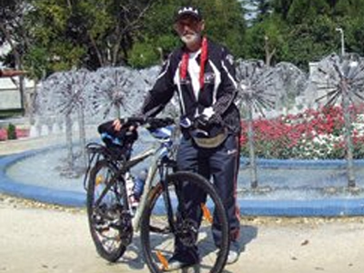 Έκανε το γύρο της Ελλάδας με το ποδήλατό του