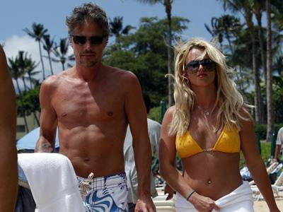 Κάνει ένα διάλειμμα… στη Χαβάη