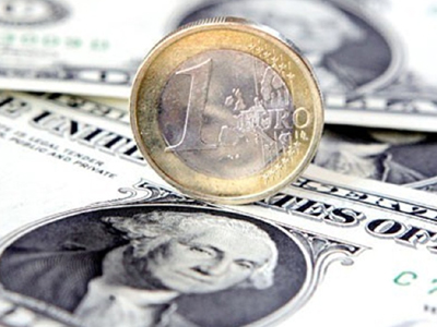 Ώθηση στο ευρώ από τη Fed