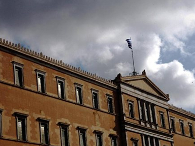 H κόρη του υπουργού θύμα του Μνημονίου