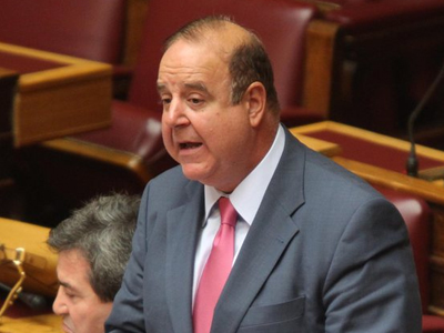 «Ο Βρούτσης να επιστρέψει στην πραγματικότητα»