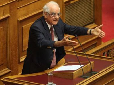 Οι πρώην φεύγουνε ο… Κακλαμάνης μένει Οι πρώην φεύγουνε ο… Κακλαμάνης μένει