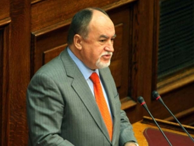 O Αδάμ Ρεγκούζας στη Βουλή