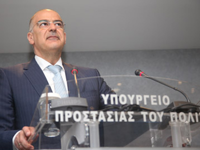 «Ράμπο» κατά του ρατσισμού σχεδιάζει ο Δένδιας