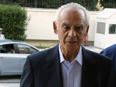 O Άκης είναι… αλλού