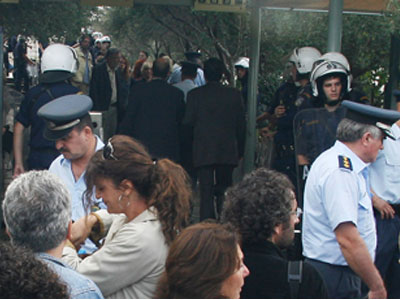 Καταδίκη ΓΣΕΕ για την αστυνομική βία στην Ακρόπολη