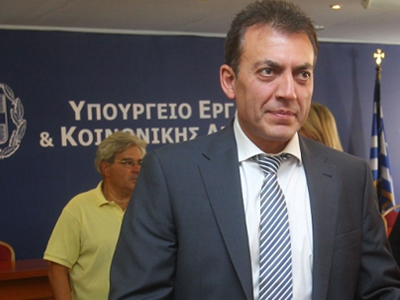 Οι σύμβουλοι του υπουργού κόστιζαν 400.000 ευρώ