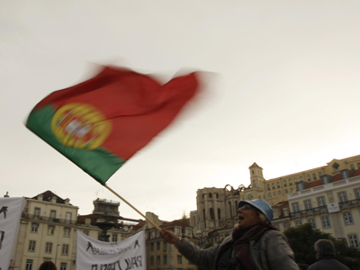 Πορτογαλία: Δικαστικό μπλόκο στην κατάργηση των «δώρων»