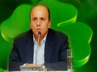 Τραπέζι από τον Γιάννη Αλαφούζο