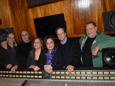 Η Χάρις Αλέξιου τραγουδάει Μανώλη Ρασούλη