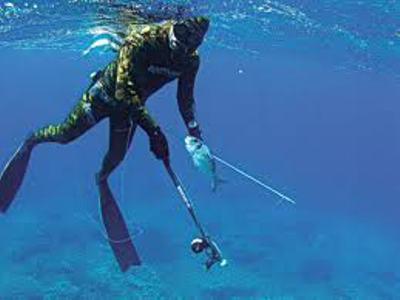 Αγνοείται υποβρύχιος αλιέας στην Πύλο