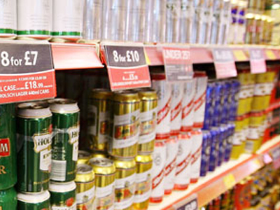 Το αλκοόλ στο στόχαστρο του David Cameron