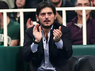 Γιαννακόπουλος: «Οι αιώνιοι δεύτεροι σκούζουν»