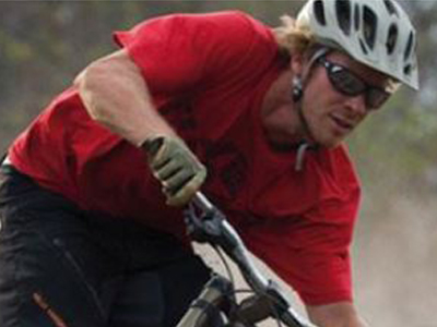 Ο Hunter στην IXS