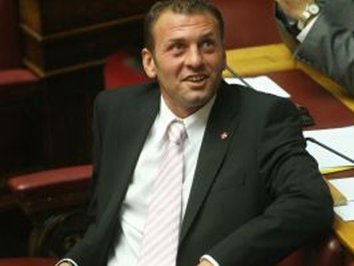 Φεύγει ο Ανατολάκης