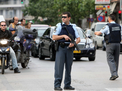 Από το ριφιφί στη… στενή