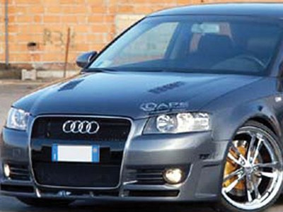 Υπάλληλος της Βουλής με Audi και οδηγό