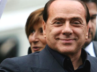 Στο χειρουργείο ο Μπερλουσκόνι