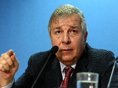 Τέλος στην επιχορήγηση του επαγγελματικού ποδοσφαίρου από την Πολιτεία