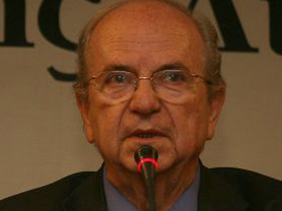 Τρεις γενιές διεθνών τίμησαν το βιβλίο του Ανδρέα Μπόμη